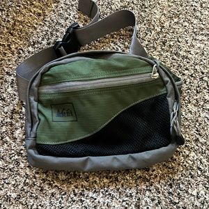 REI Co-op Lode waist pack